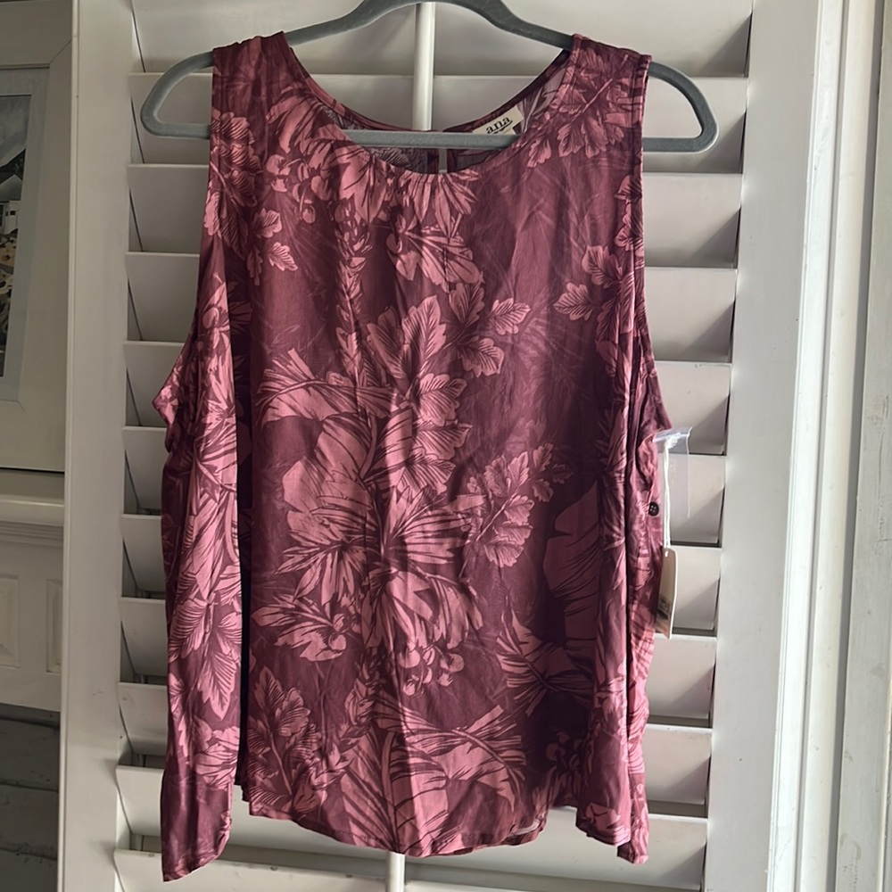 a.n.a. Sleeveless Tropical Print Blouse NWT